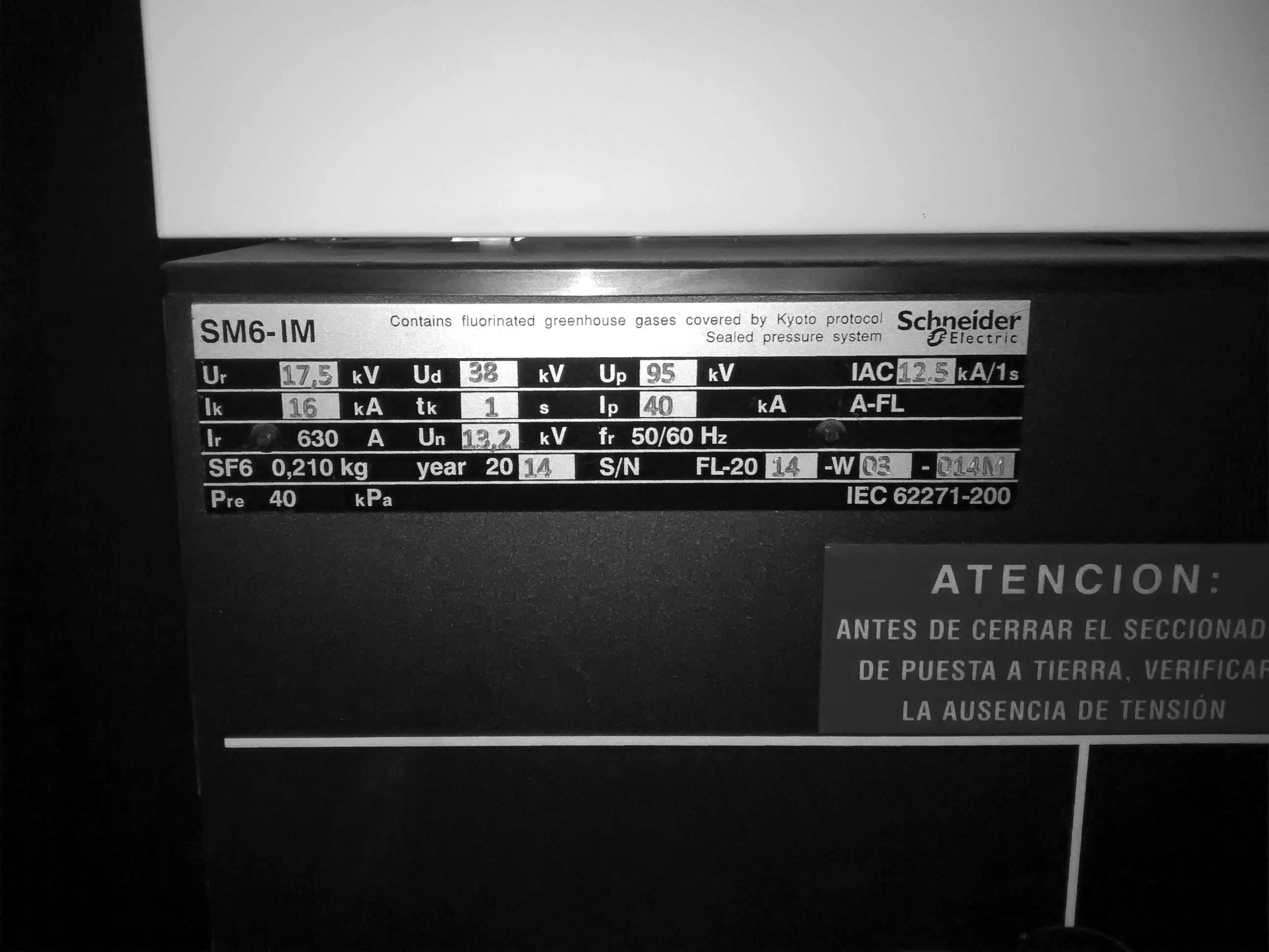 Celda de media tensión 13,2 kV en SF6